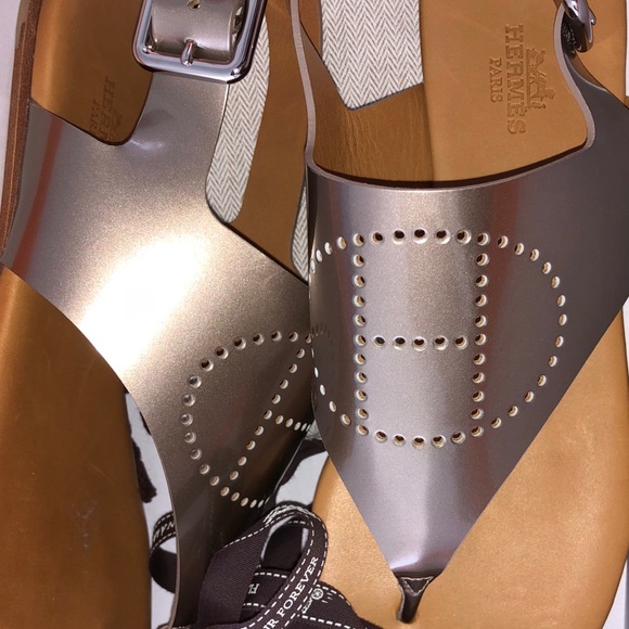 BNIB HERMES 💯 authentic beautiful sandal SOLD! - Picture 2 of 8